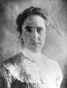 Black and white portrait of Henrietta Leavitt.